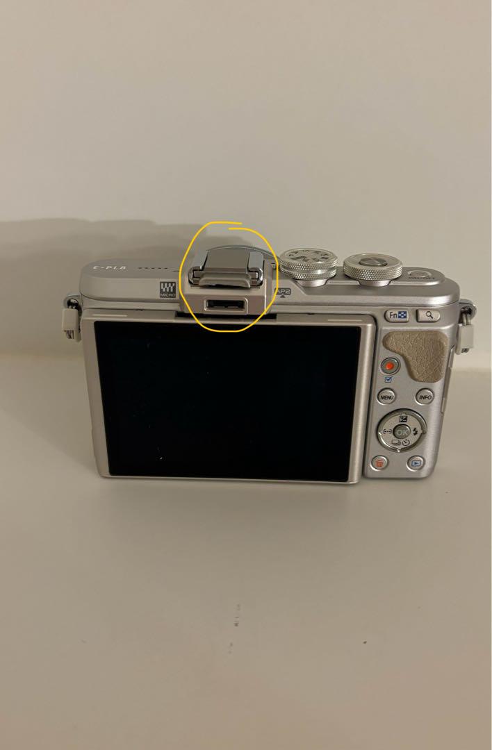 【箱付き】OLYMPUS PEN E-PL8 ミラーレスカメラ