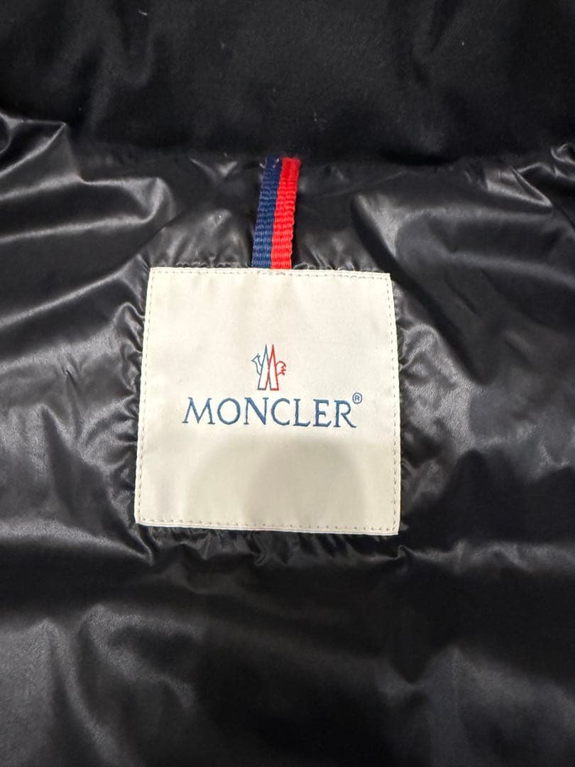 【極美品】MONCLER モンクレール モンジュネーブル ダウン サイズ4 黒 【極美品】MONCLER モンクレール モンジュネーブル ダウン サイズ4 黒