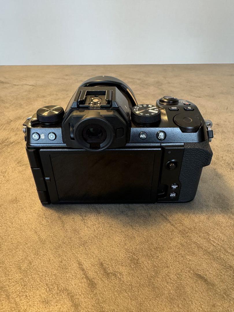 FUJIFILM X-S10 ミラーレスカメラ 本体
