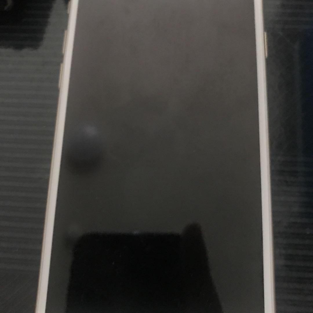 iPhone 6 Silver 64 GB au スマートフォン・携帯電話