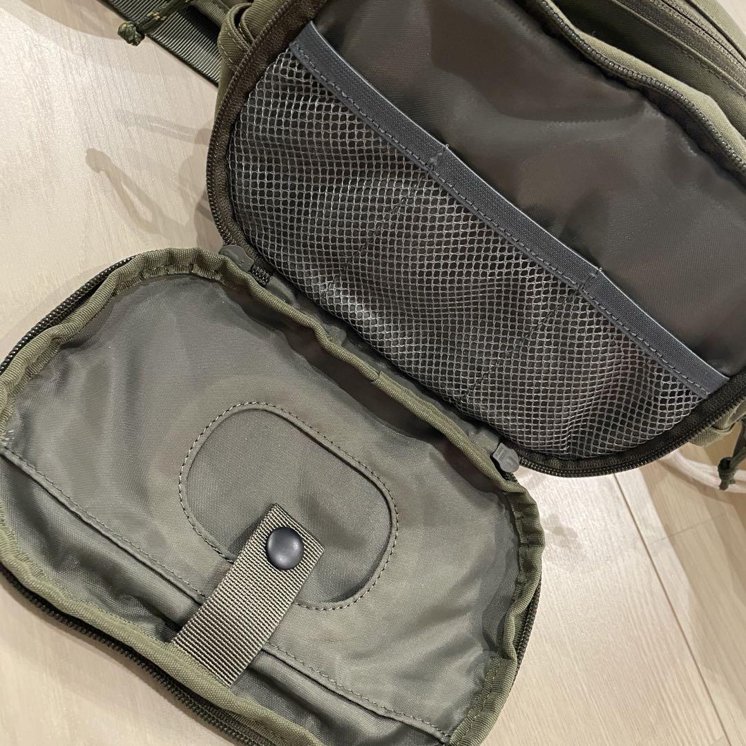 【美品】Hugoo ヒップシート付きショルダーバッグ 　カーキ Hugoo ヒップシート（カーキ）｜ Hugoo Hip Seat