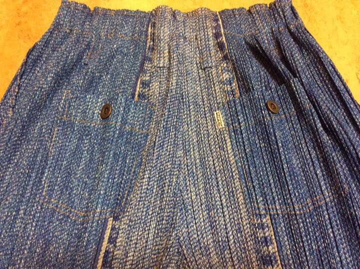 イッセイミヤケ プリーツプリーズ デニム騙し絵プリント ワイドパンツ