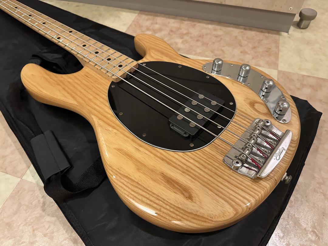 Sterling by Musicman Ray34 NATスティングレイ