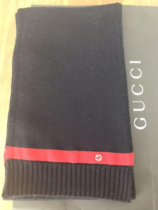 GUCCIワンポイントマフラー - メルカリ