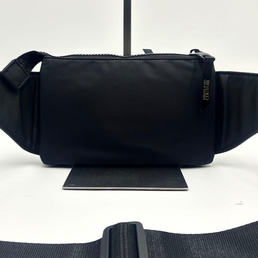 美品 ヴェルサーチ ジーンズ クチュール ボディバッグ ウエストバッグ 黒 美品 ヴェルサーチ ジーンズ クチュール ボディバッグ ウエストバッグ 黒