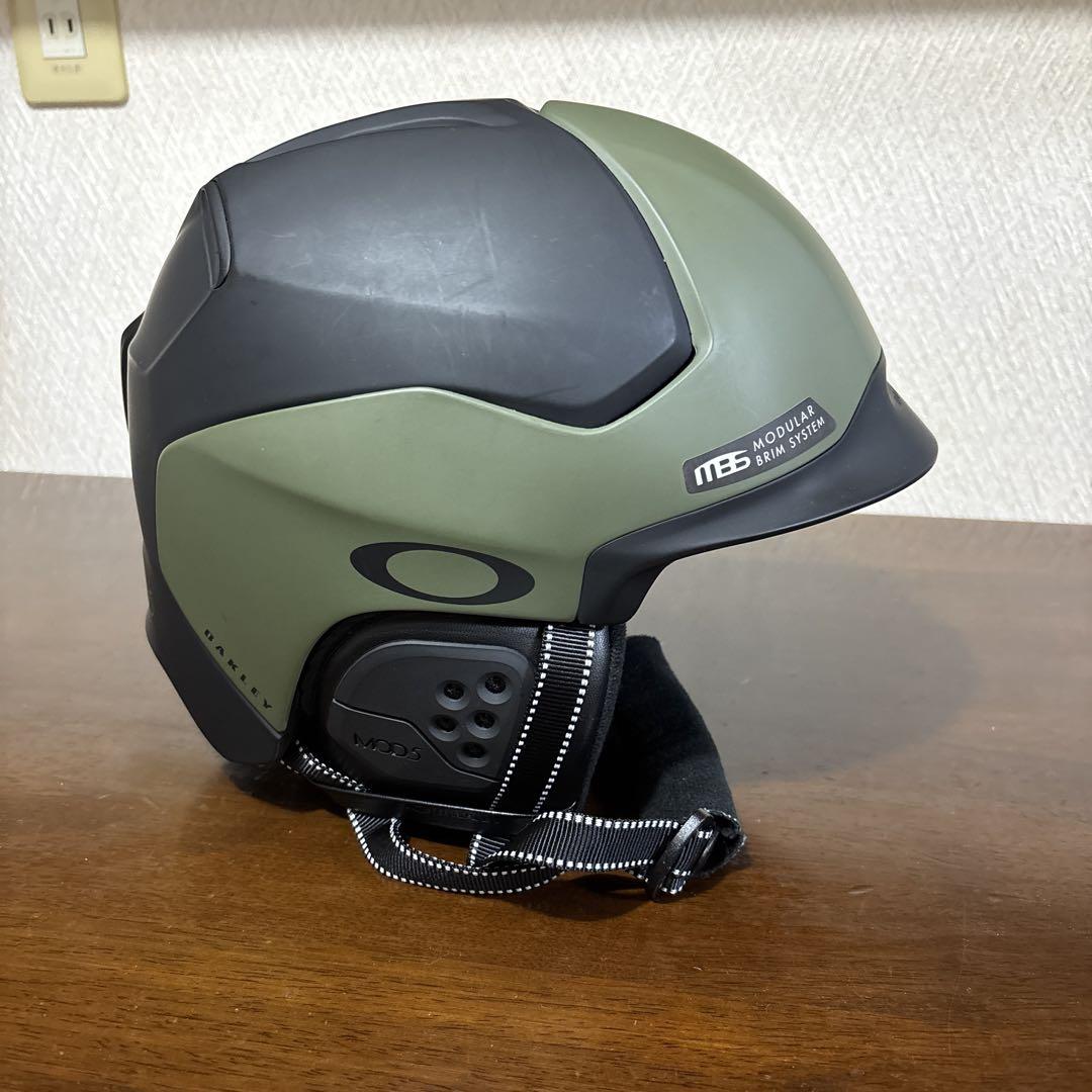 スキー&スノボー　OAKLEYヘルメット