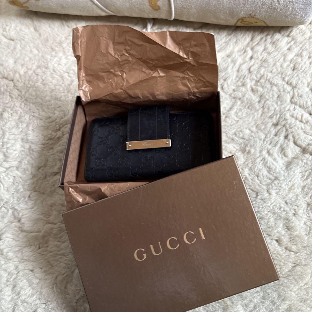 GUCCI ブラック 二つ折り財布