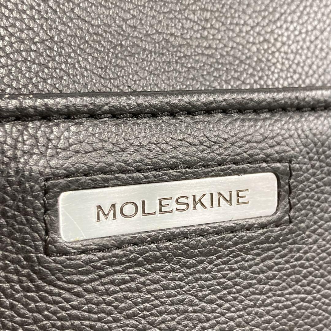 MOLESKINE