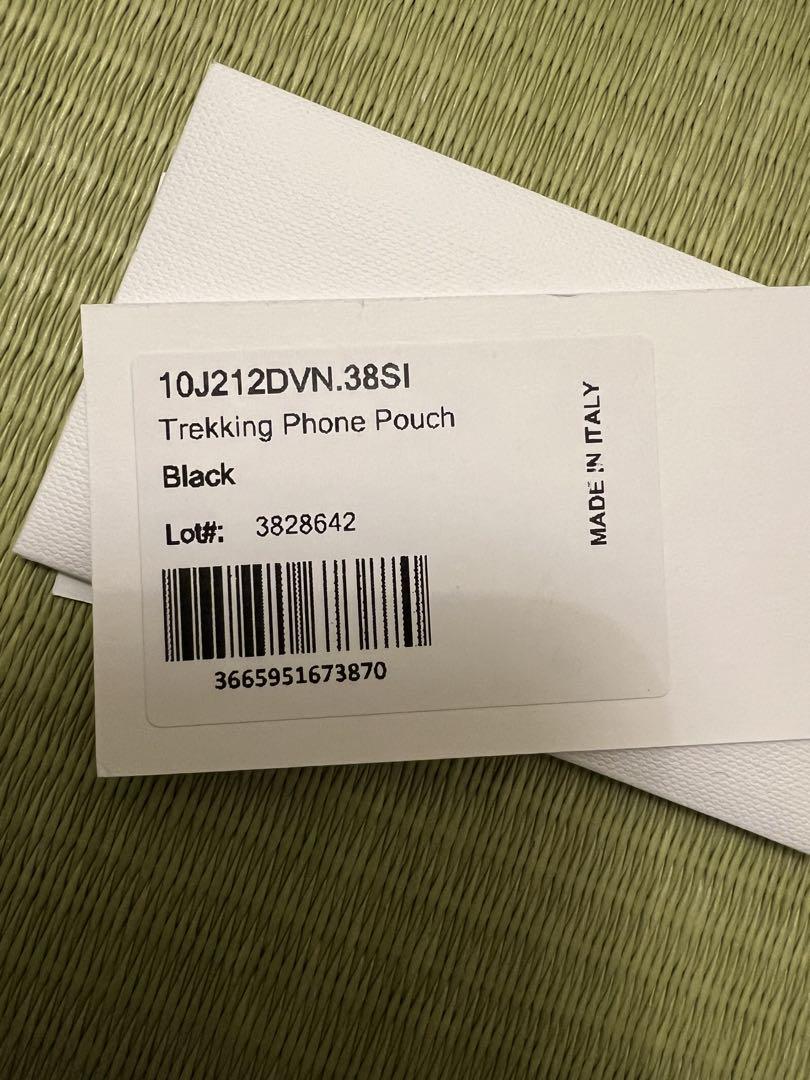 セリーヌ　Celine Trekking Phone Pouch 1度のみ着用