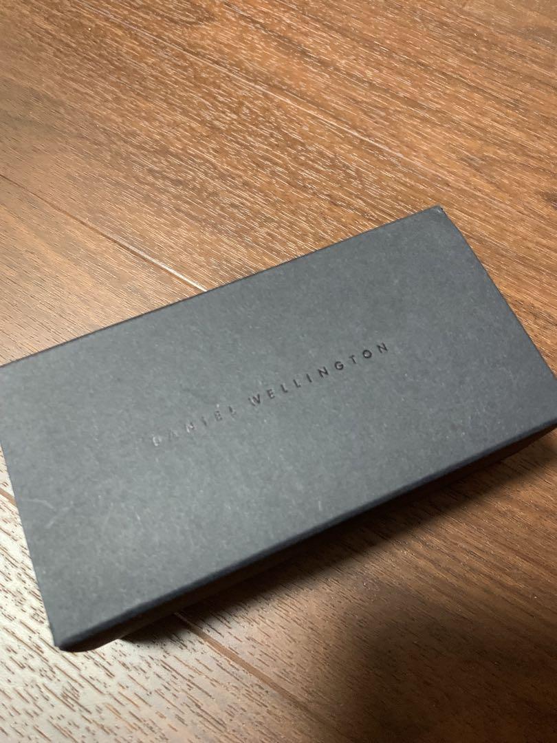 DANIEL WELLINGTON アナログ腕時計 トリコロール