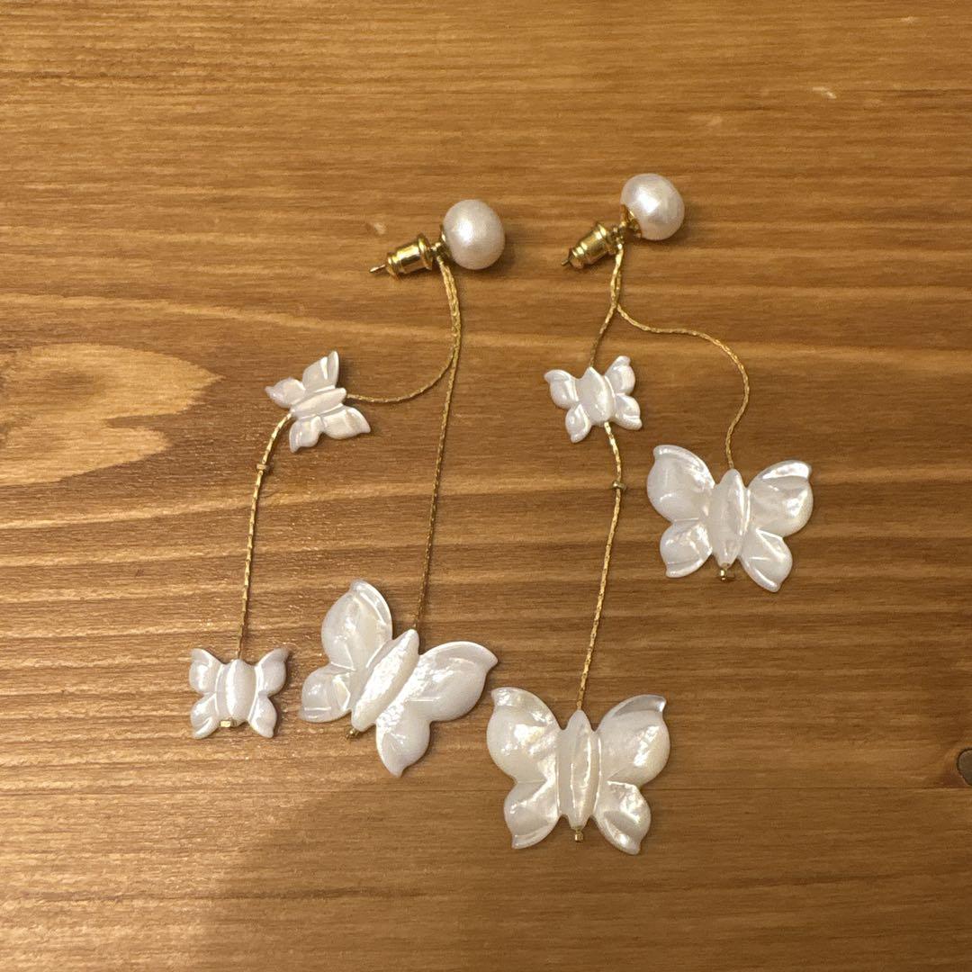 orgablanca 蝶モチーフ ピアス カプリダブル
