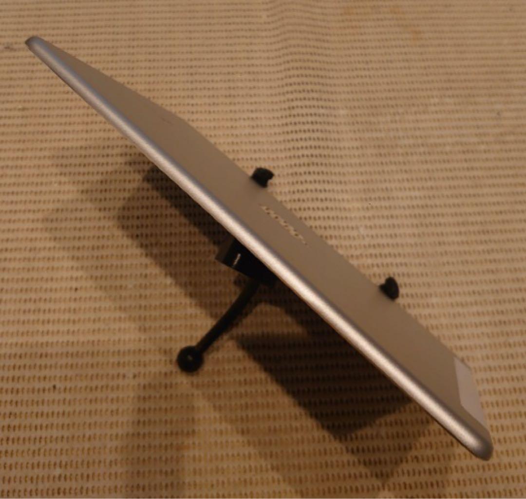 MHG6T 完動品美品iPad Air2(A1567)本体32GB送料込au