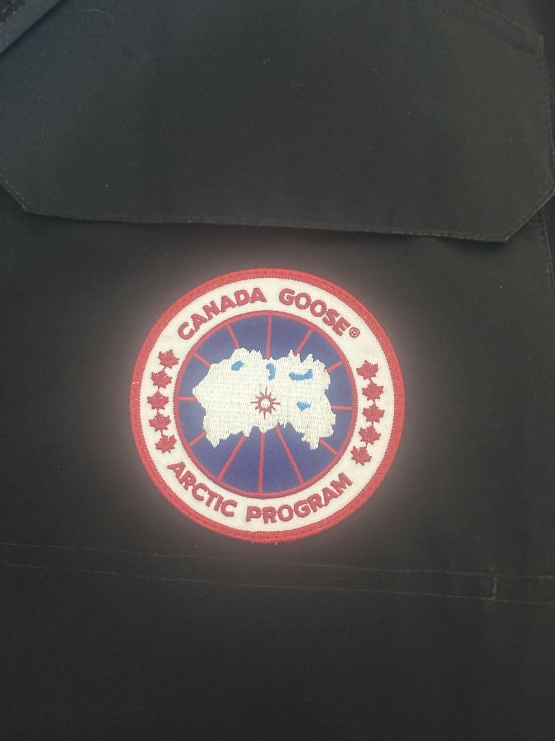 Canada Goose ダウンジャケット ブラック