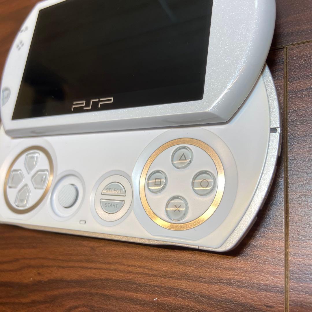 4013PlayStation Portable