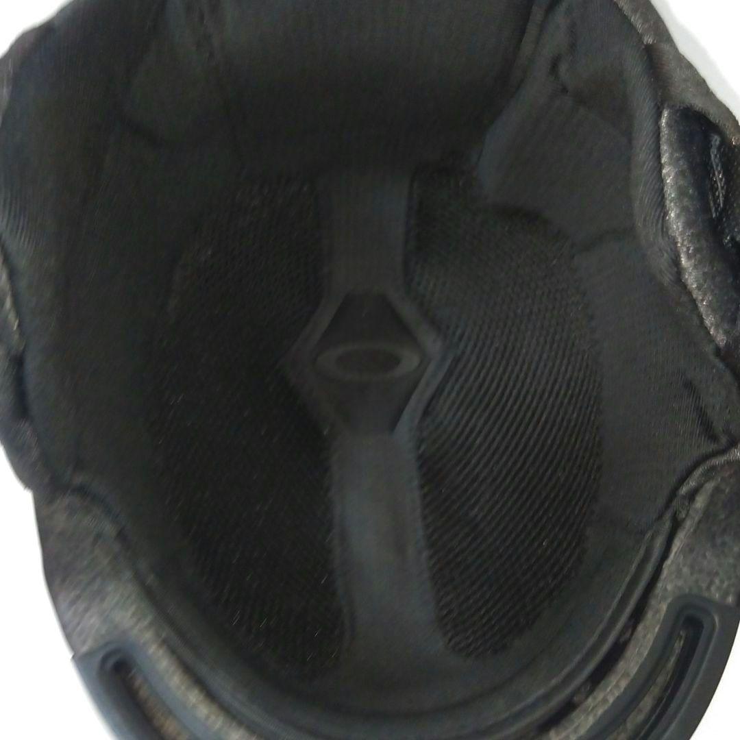 【OAKLEY】オークリー　MOD1　スノボ　スキー　ヘルメット　Mサイズ