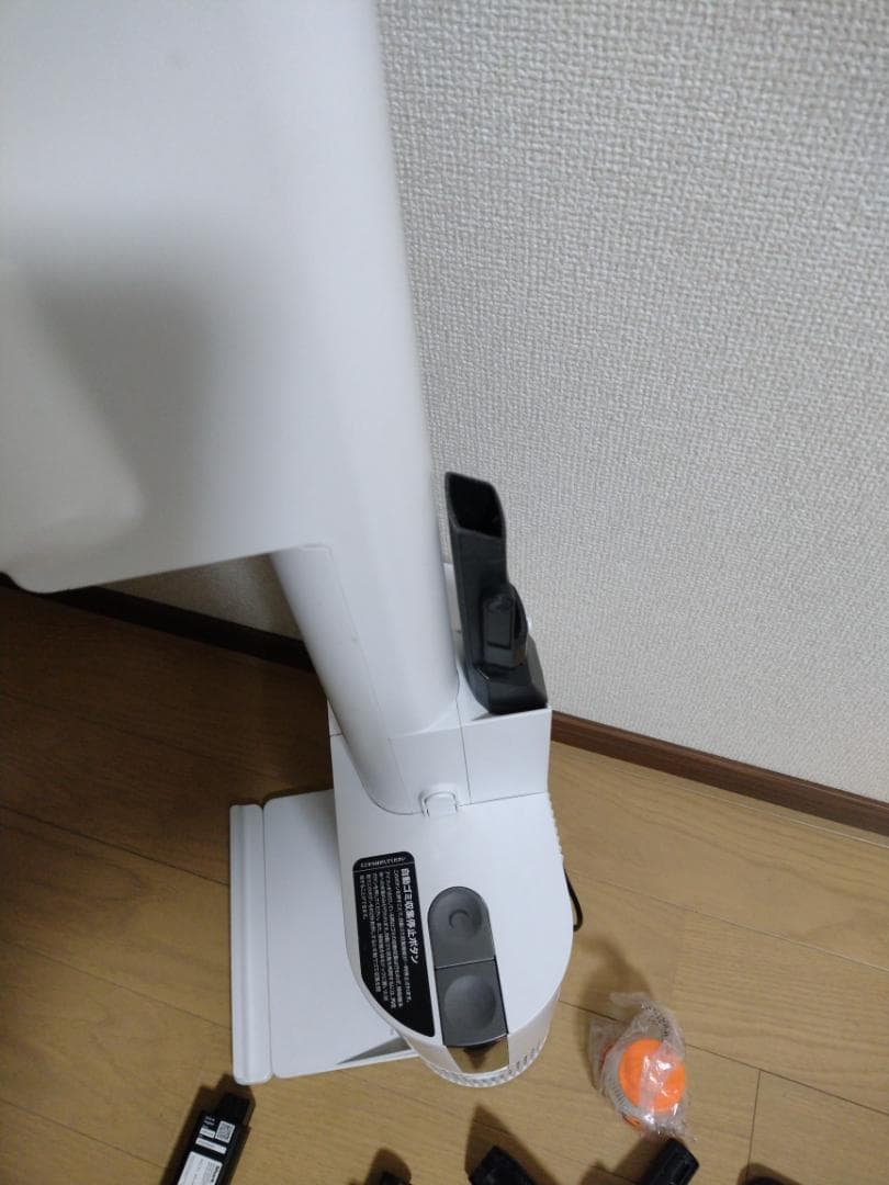 シャーク★コードレスクリーナー★CS150JRGAE★バッテリー新品と大差なし シャーク★コードレスクリーナー★CS150JRGAE★バッテリー新品と大差なし