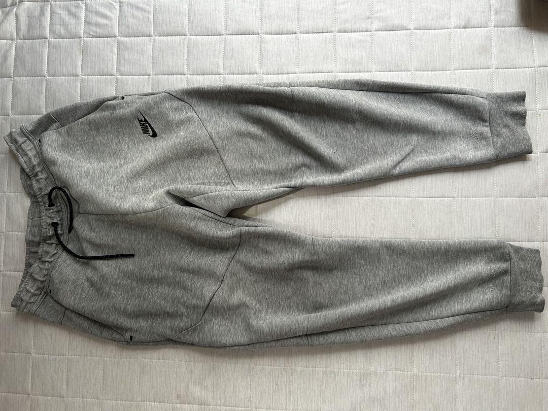 【廃盤】NIKE テックフリース Sサイズ 美品 値下げ交渉大歓迎 バラ売り可 廃盤】NIKE テックフリース Sサイズ 美品 値下げ交渉大歓迎 バラ