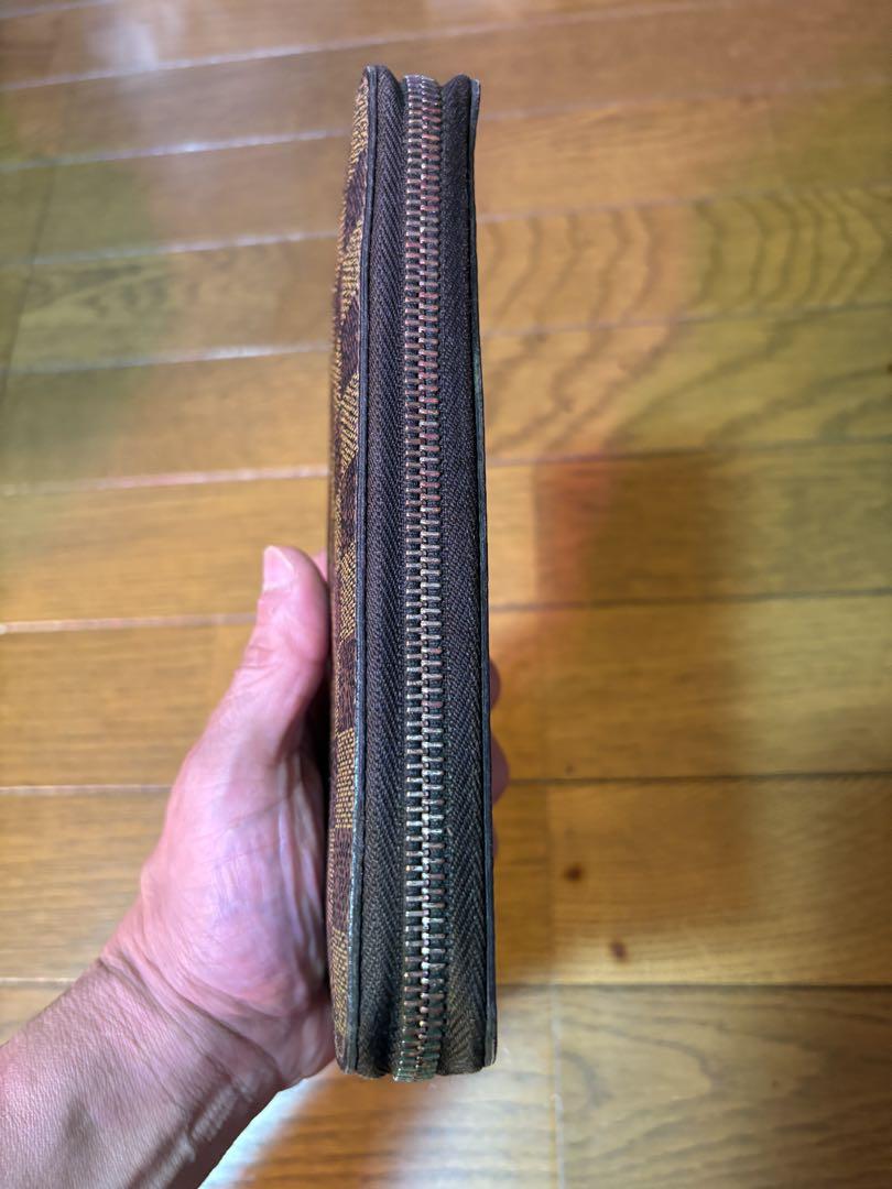ルイヴィトン　長財布　ダミエ ジッピーウォレット箱付き B4