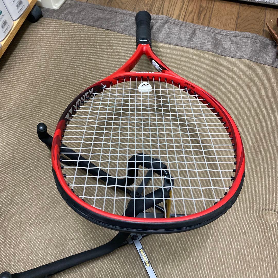 ヨネックス 2022 YONEX VCORE 98 テニスラケット 美品YONEX VCORE 98 テニスラケット 2022 ヨネックス VCORE98 重たかっ