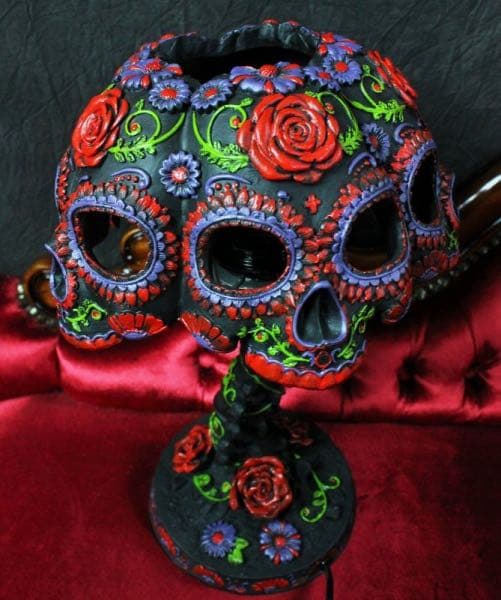 ゴシックスカル / スタンドライト | costaveras.com.br