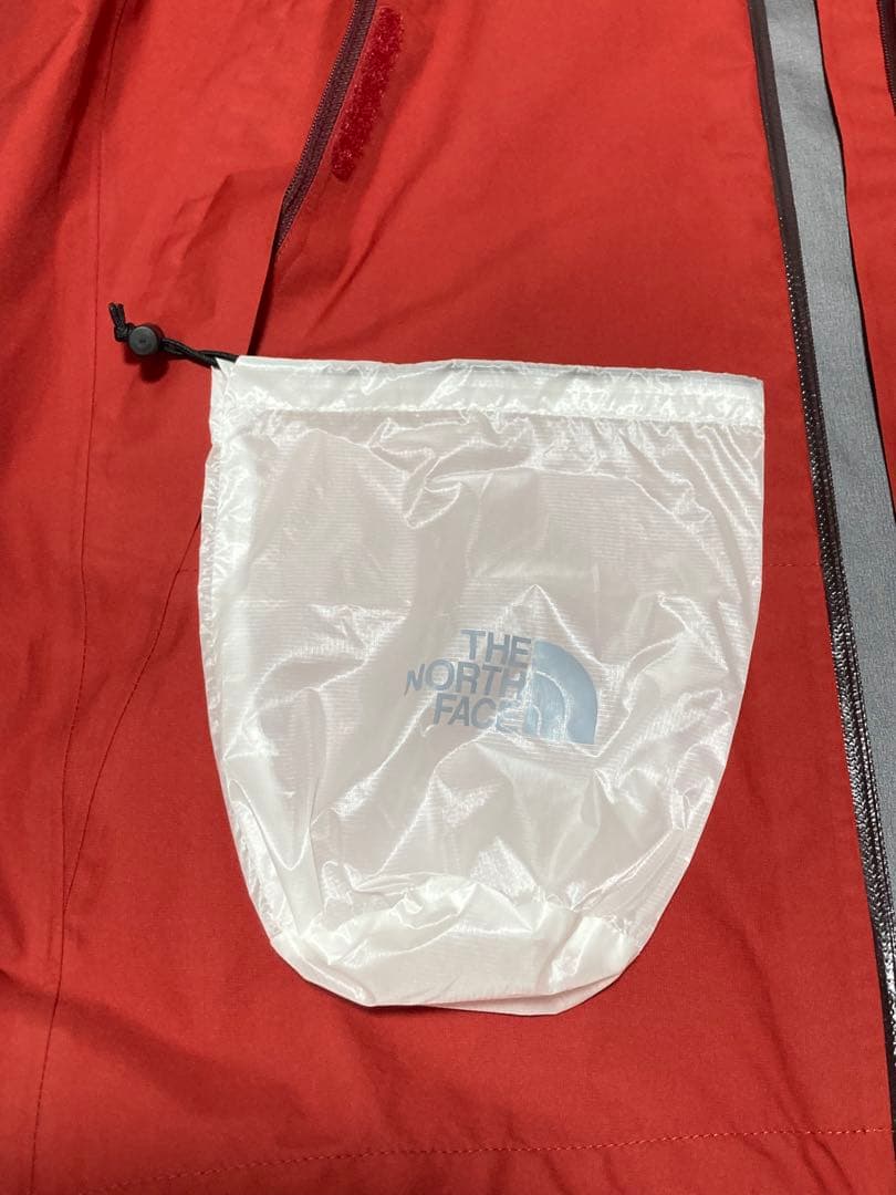 カーディナルレッド×セコイアレッドM THE