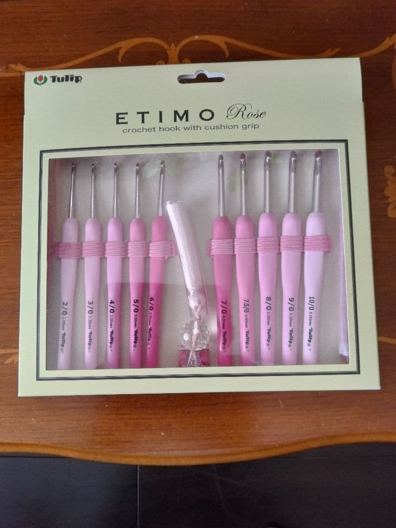 44%→7940円引き　新品未開封エティモロゼかぎ針セット