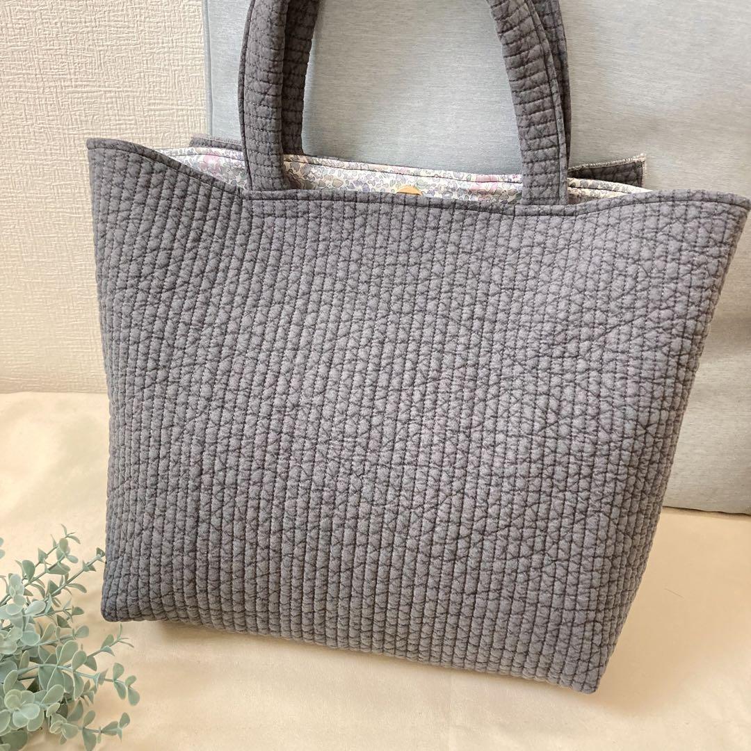 天使の羽根フリルの軽やかヌビバッグ♪イプルキルト♪パールありリバティミシェル使用
