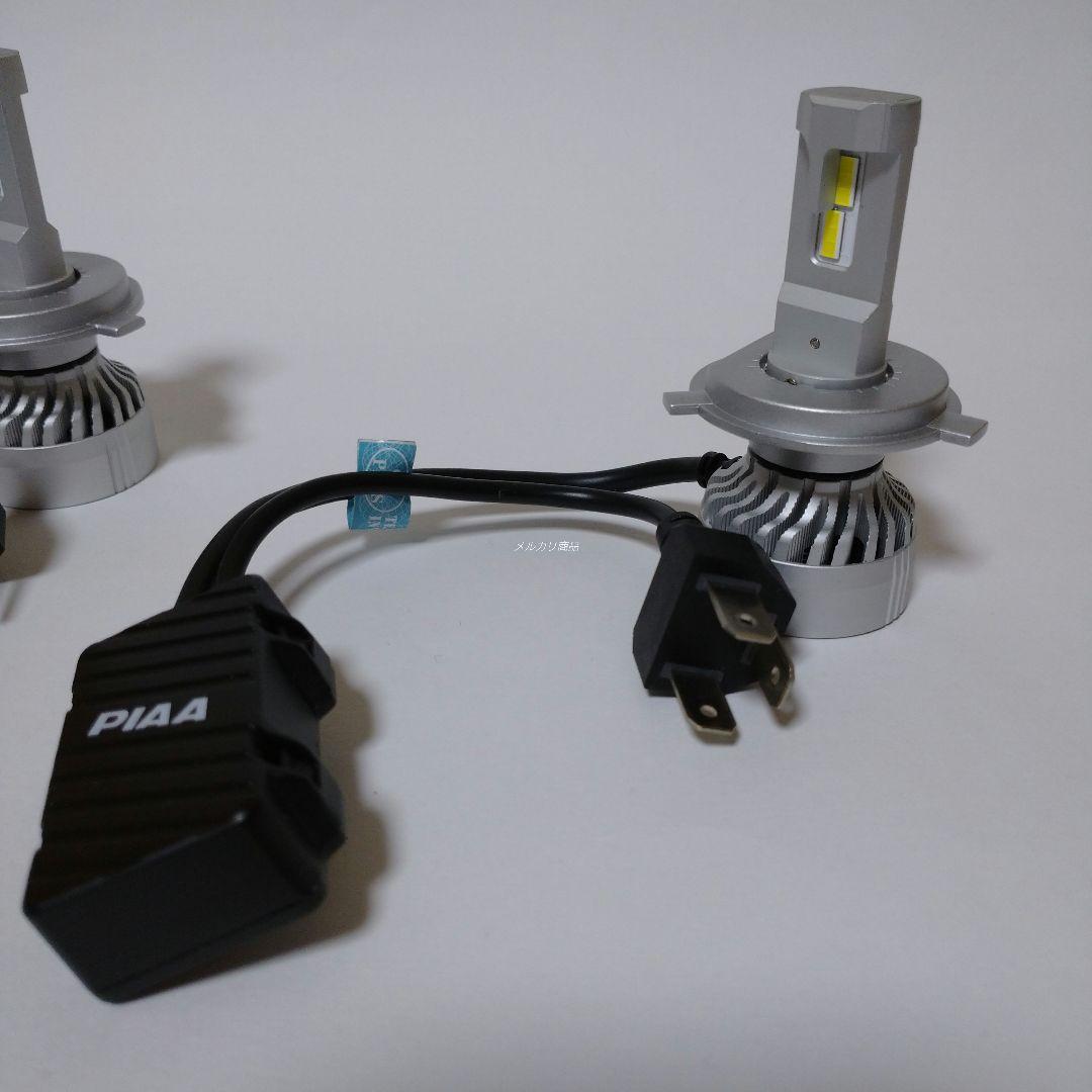 美品 PIAA H4 ヘッド＆フォグ用 LEDバルブ 6000K LEH220
