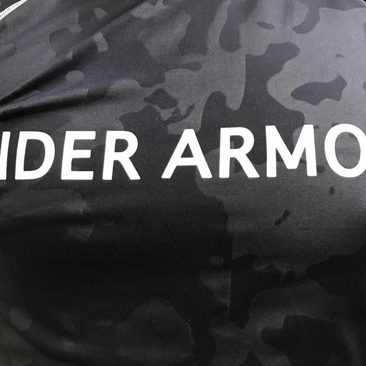 アンダーアーマーのアンダーシャツ