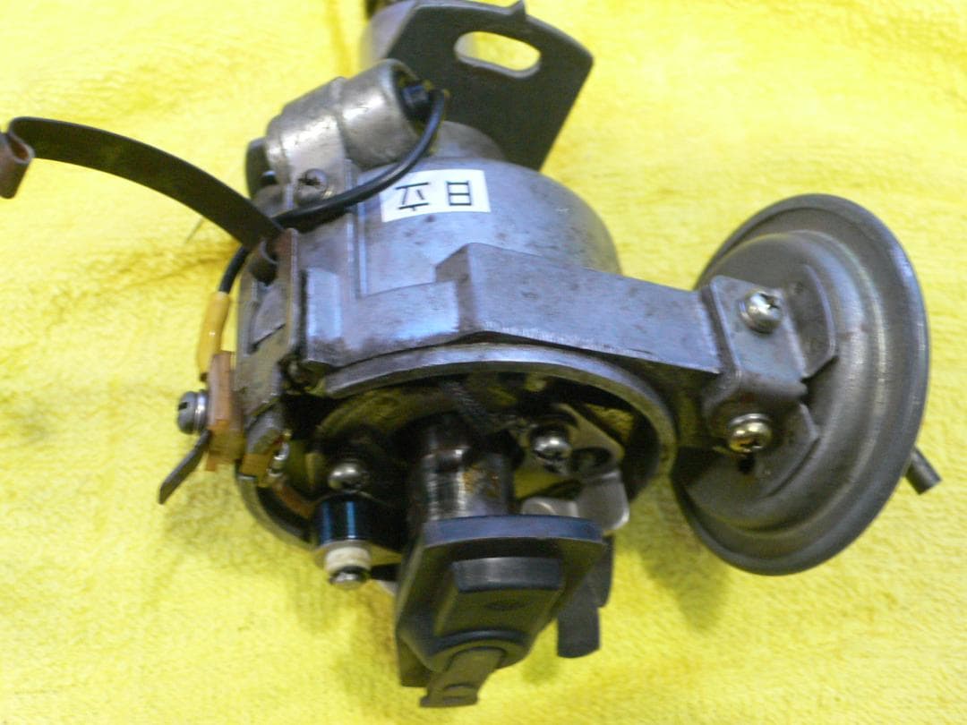 フェアレディSR311 U20エンジン部品 デストリビュータ フェアレディSR311 U20エンジン部品 デストリビュータ