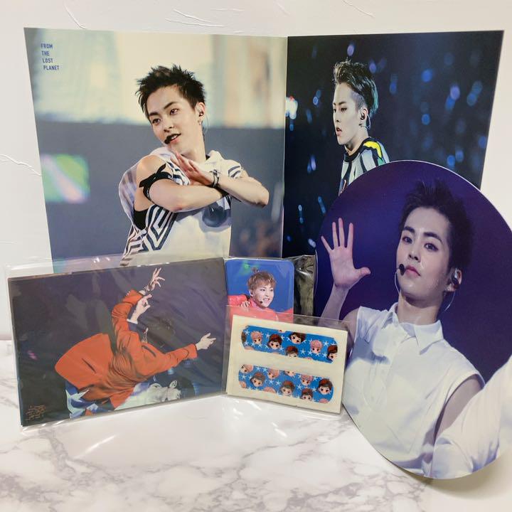 EXO シウミン　ペンカフェ　写真集 EXO シウミン ペンカフェ 写真集最新