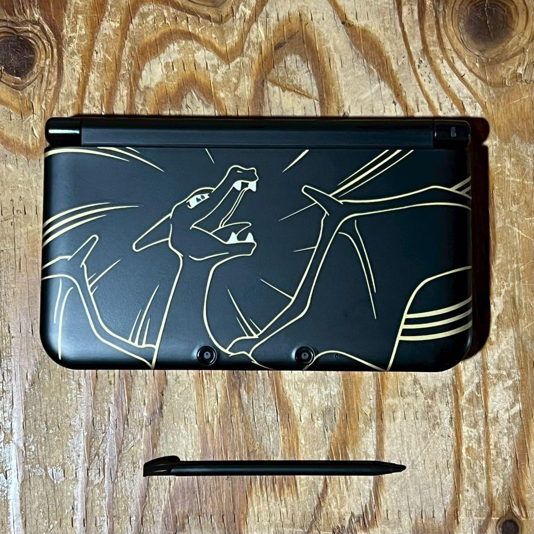 ポケモンデザイン New 3DS LL 本体 リザードンNintendo 3DS