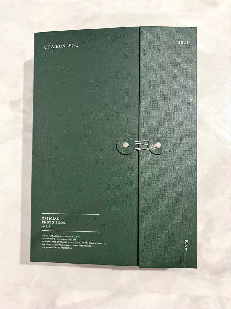 CHA EUN-WOO チャウヌ フォトブック Bver. 数量限定生産品 CHA EUN-WOO チャウヌ フォトブック Bver. 数量限定生産品