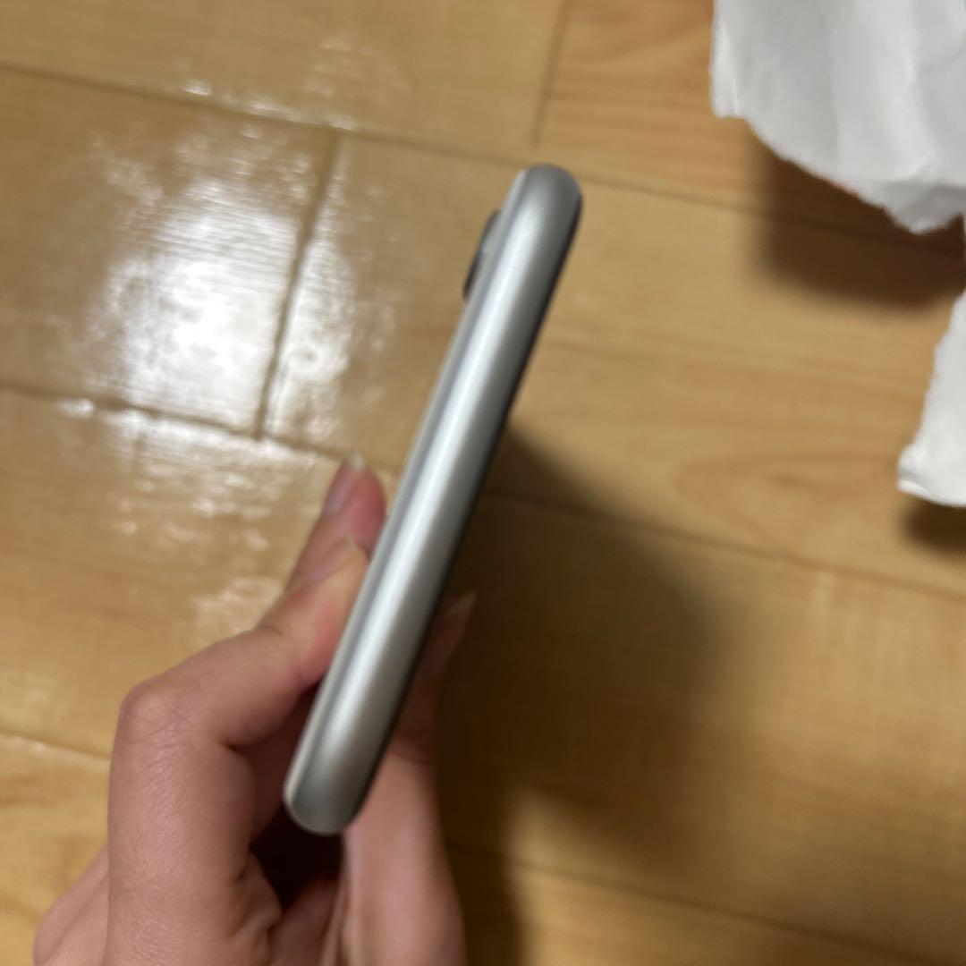 128GB ピカチュウケース付きSIMフリー
