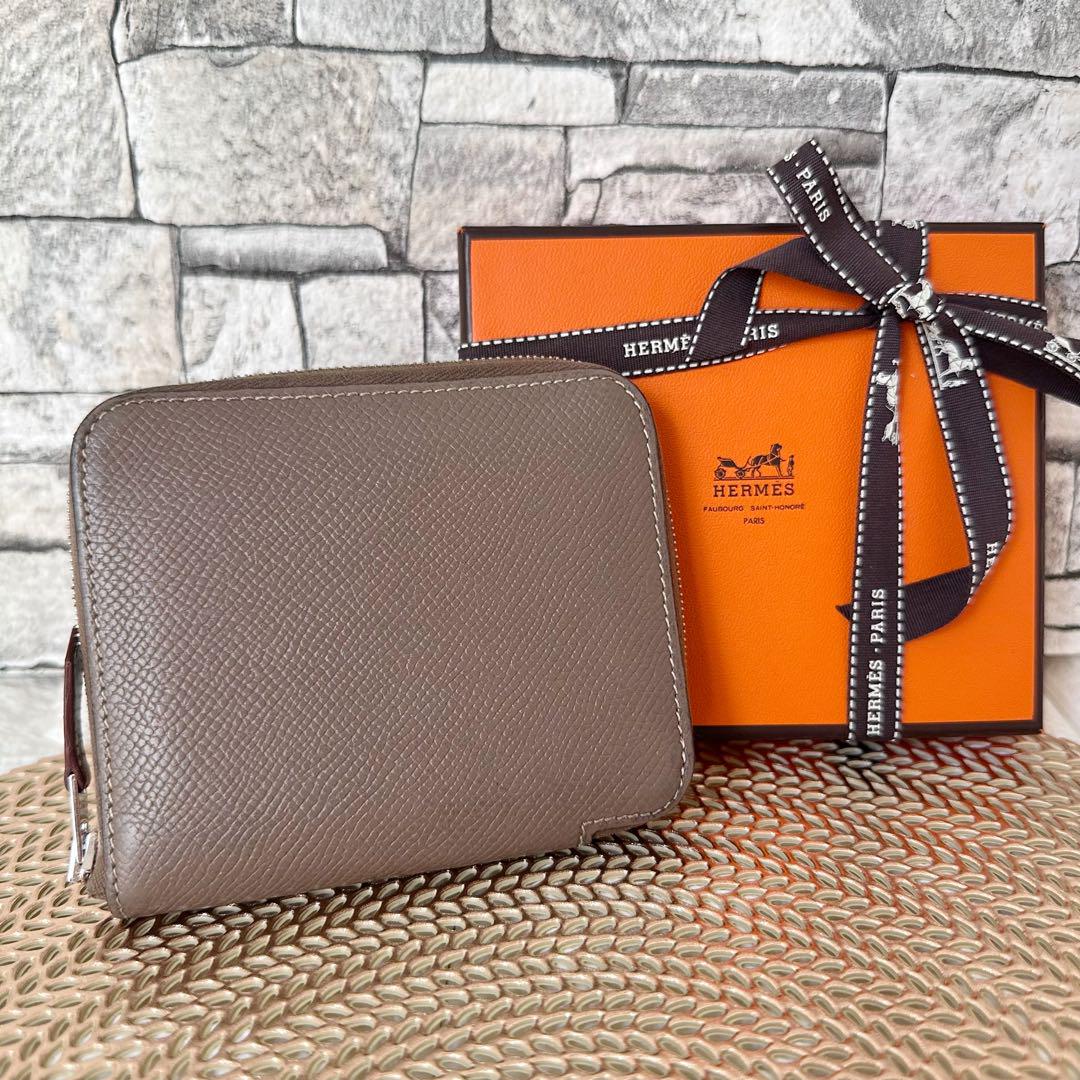 美品⭐︎【HERMES】エルメス　アザップ　シルクインコンパクト　エトゥープ