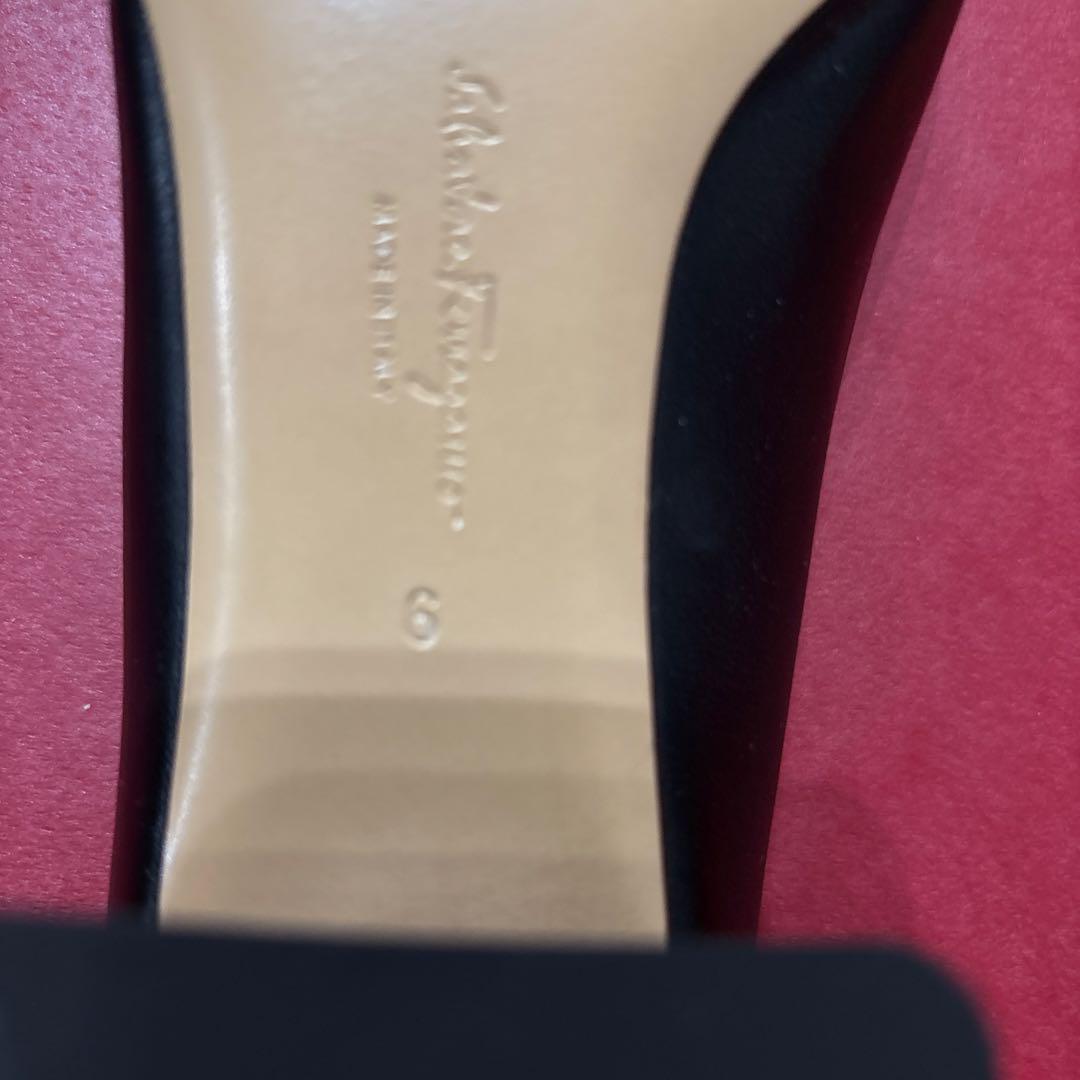 断捨離 Salvatore Ferragamo 黒 ハイヒールパンプス