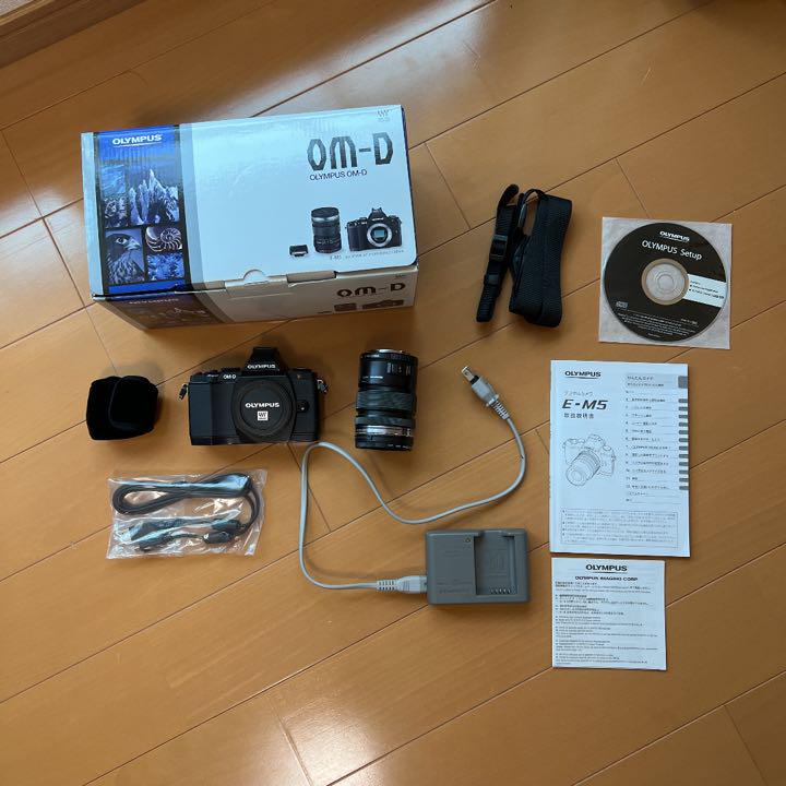 OLYMPUS OM-D E-M5 レンズキットレンズはジャンク品 BLACK OLYMPUS OM-D E-M5 レンズキットレンズはジャンク品 BLACK