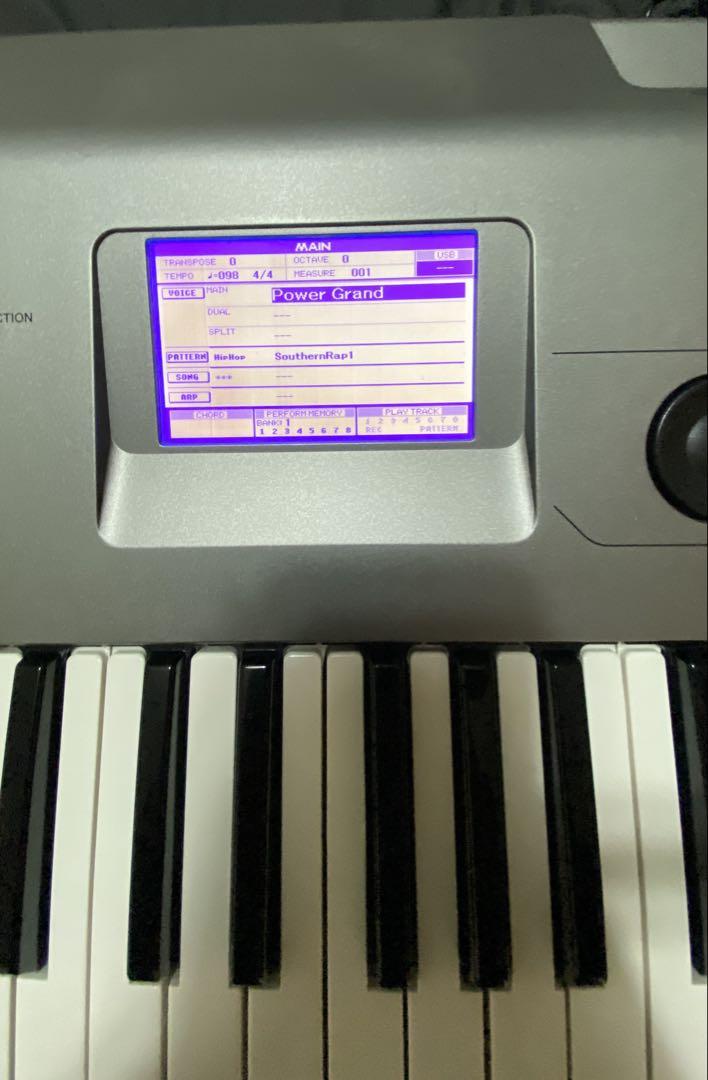 Yamaha シンセサイザー 61鍵盤 シルバーMM6