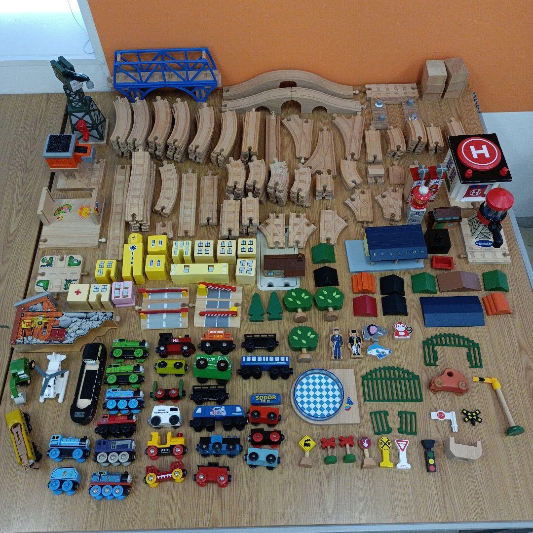 【ジャンク・要確認】ブリオ きかんしゃトーマス 木製レール 他 まとめ売り