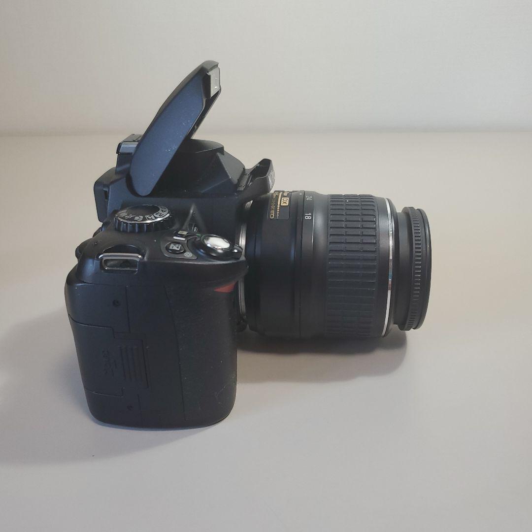 Nikon D40 デジタル一眼レフカメラ 18-55mmレンズ付き