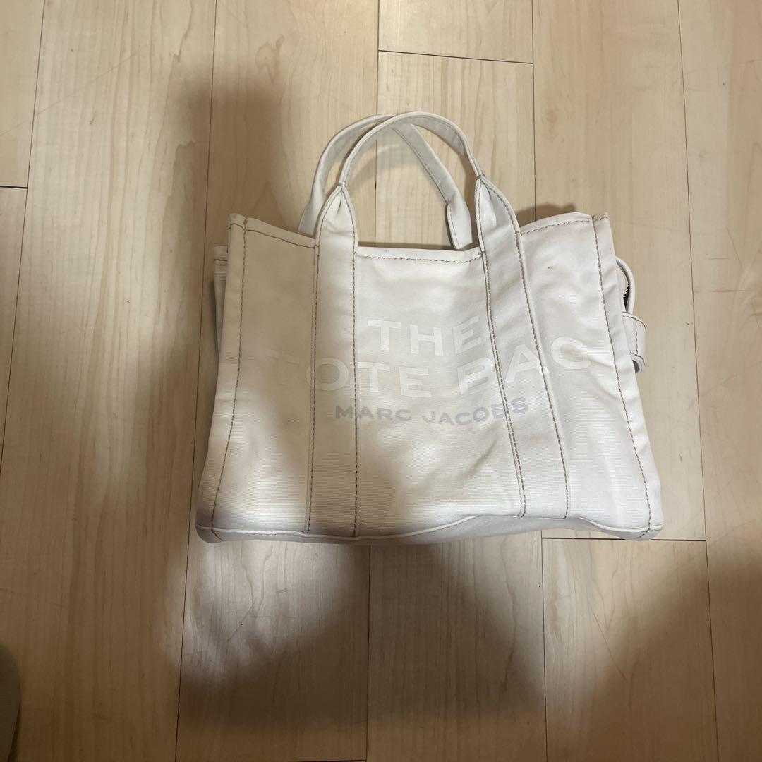 MARC JACOBS THE TOTE BAG ホワイト - メルカリ