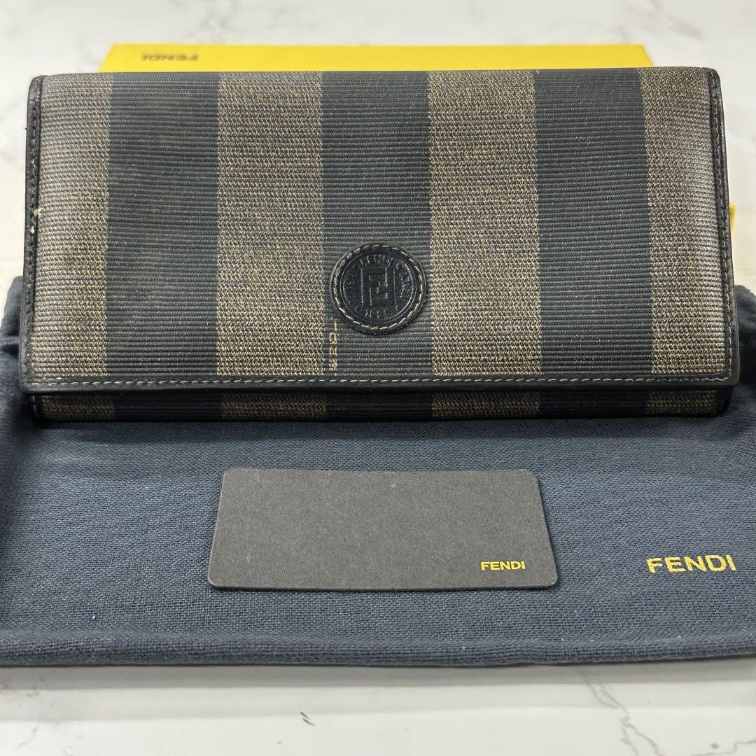 FENDI フェンディ 二つ折り長財布 ペカン ブラック ベージュ