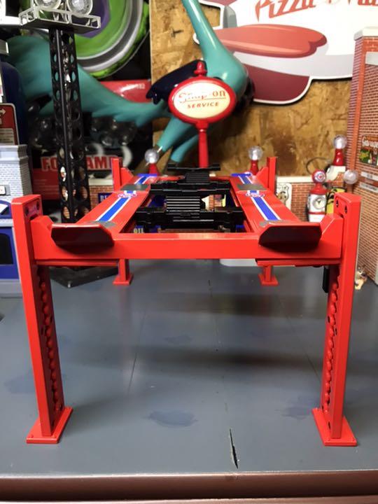 一番の贈り物 1/18 STP FOUR POST 激レア LIFT ADJUSTABLE - ミニカー 一番の贈り物 1/18 STP FOUR POST 激レア LIFT ADJUSTABLE - ミニカー