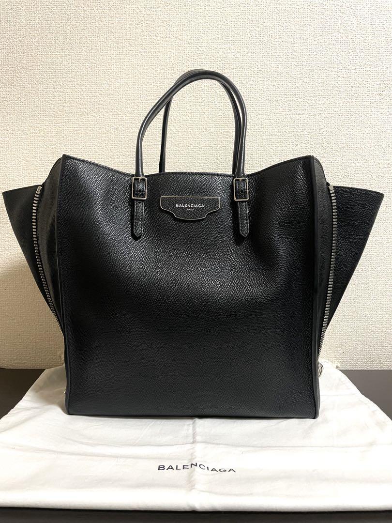 新品同様 美品バレンシアガ ペーパー ジップ A5 バッグ 限定品 プレート 黒