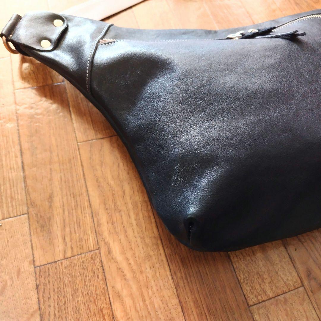 ハンドメイド ボディバッグ 本革 プルアップ クリーマー 特大 ハンドメイド ボディバッグ 本革 プルアップ クリーマー 特大