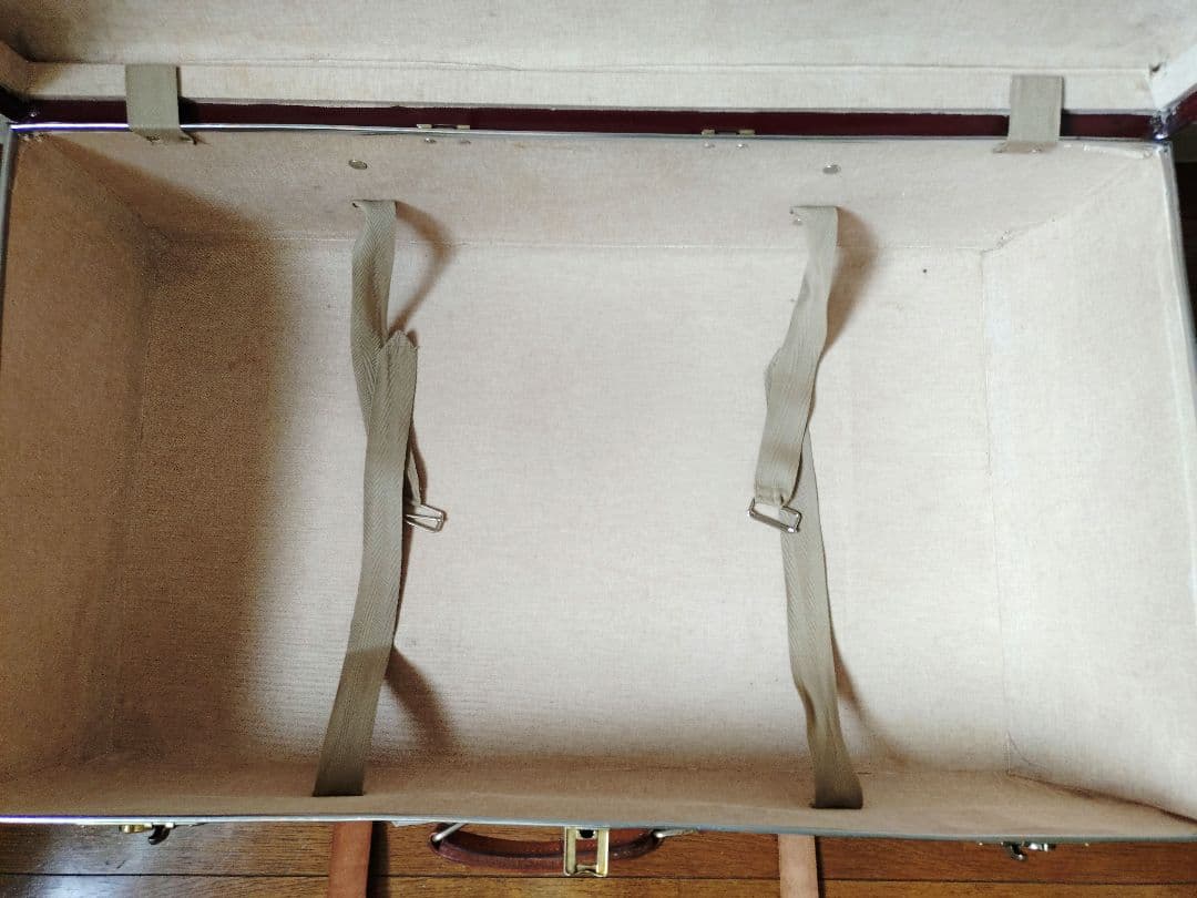 グローブトロッター サファリ30インチ 80L トランク 旅行バック ヌメ革 グローブトロッター サファリ30インチ 80L トランク 旅行バック ヌメ革