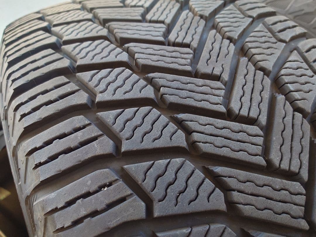 ★ボルボ XC40等★ 美品!スタッドレス・ホイールセット 235/55R19 ★ボルボ XC40等★ 美品!スタッドレス・ホイールセット 235/55R19