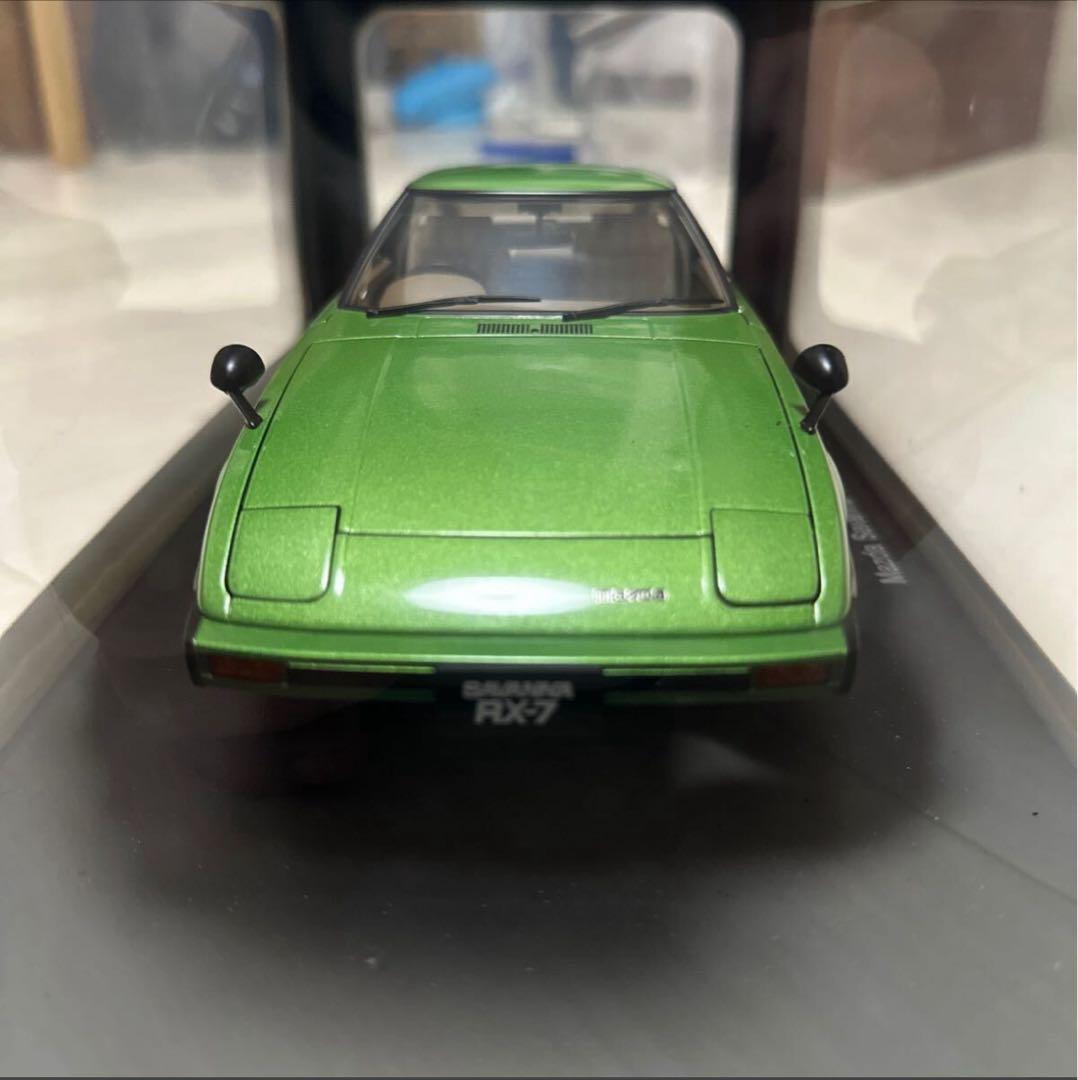 オートアート 1/18 マツダ サバンナ RX-7 (SA22C)