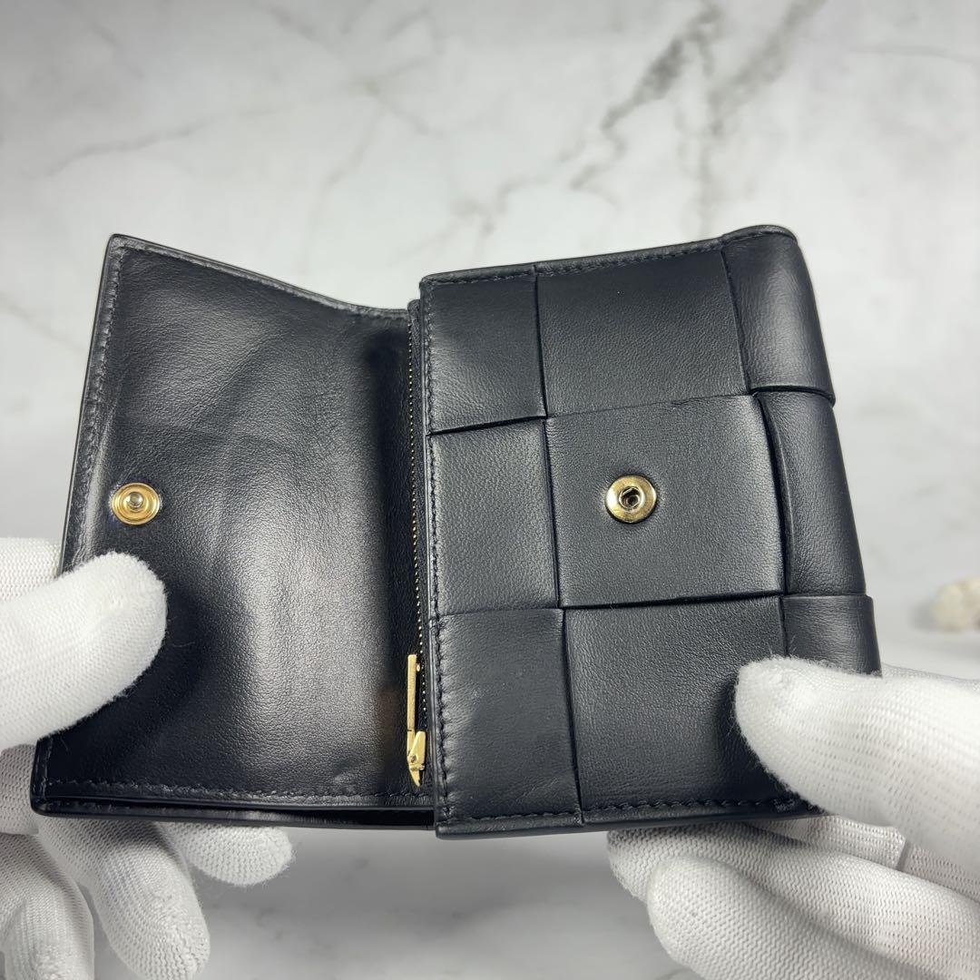 BOTTEGA VENETA 財布 3つ折り カセット 黒　ブラック