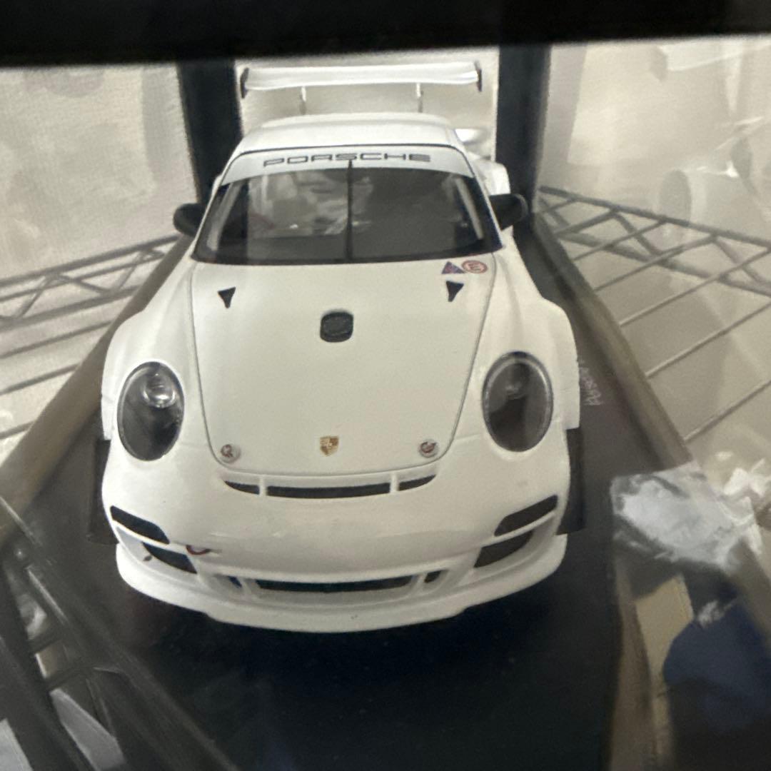 希少 1/18 オートアート ポルシェ911GT3R 2010 希少 1/18 オートアート ポルシェ 911 GT3 R 2010 - メルカリ